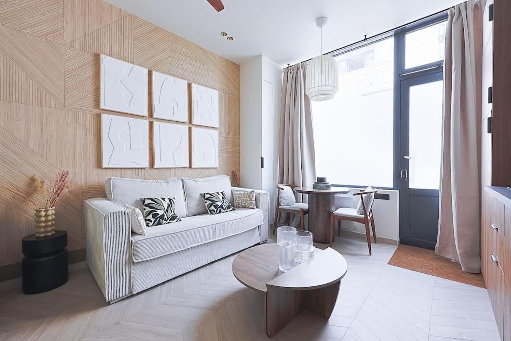 New Suite Appartement Havre Ebene 1Br 4 Etoiles Париж Екстериор снимка