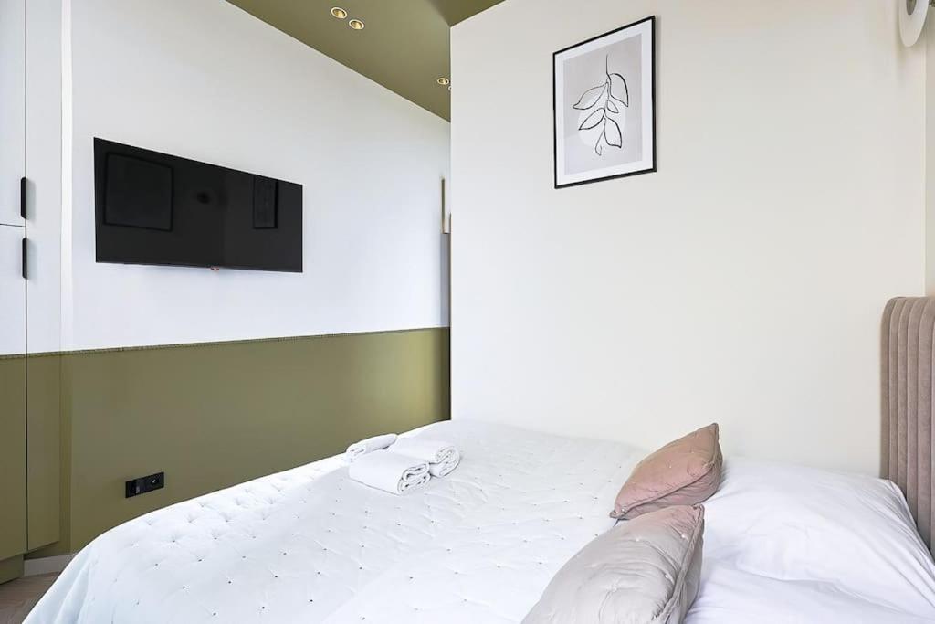 New Suite Appartement Havre Ebene 1Br 4 Etoiles Париж Екстериор снимка
