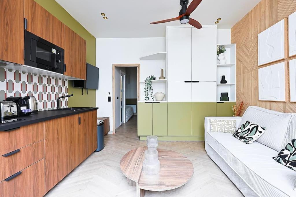 New Suite Appartement Havre Ebene 1Br 4 Etoiles Париж Екстериор снимка