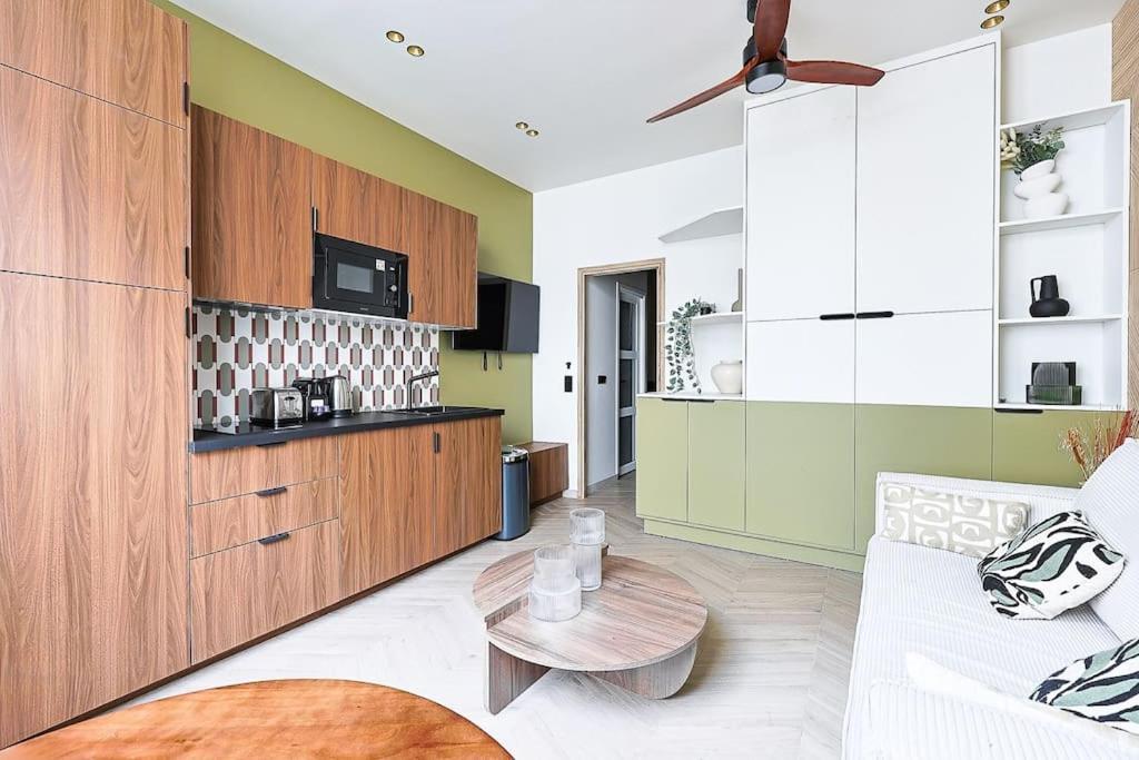 New Suite Appartement Havre Ebene 1Br 4 Etoiles Париж Екстериор снимка